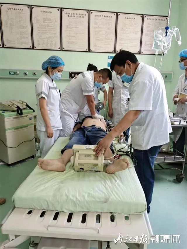 男子心臟驟停42分鐘，內(nèi)江醫(yī)生把他救了回來！