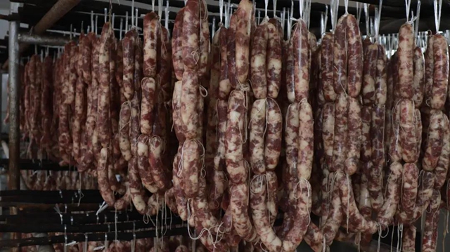 年味濃，臘肉俏！古藺丫杈豬臘肉熏制忙……(圖4)