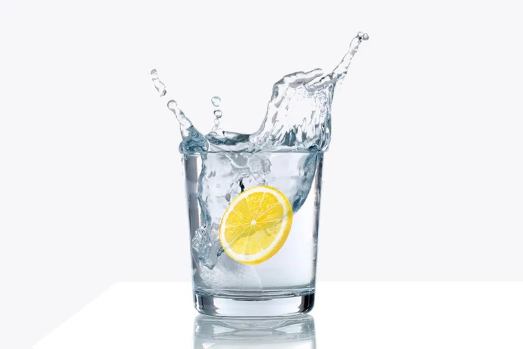 陽性患者飲水過量“水中毒”， 醫(yī)生：24小時勿超3升