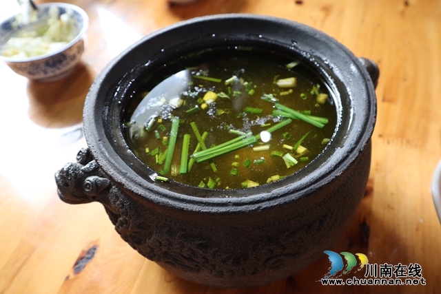 瀘縣：月母雞湯迎新春，非遺美食受青睞