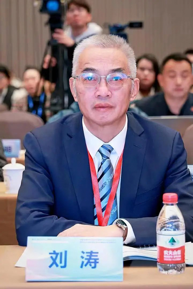 訪談劉濤：任何時(shí)代，自主學(xué)習(xí)能力都是學(xué)生的核心競(jìng)爭(zhēng)力