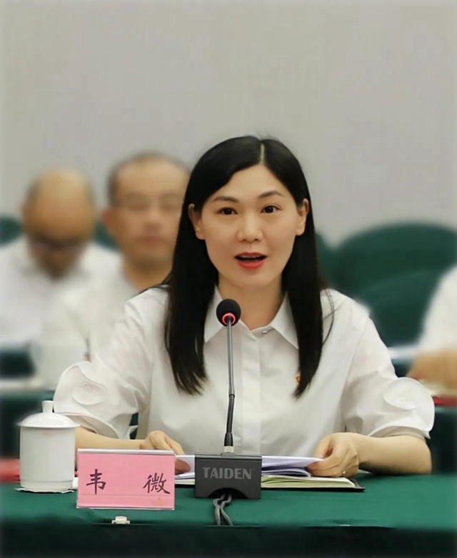  瀘州一中教師韋微：增長(zhǎng)才干、練就本領(lǐng)，扎扎實(shí)實(shí)做新時(shí)代的“趕考人”