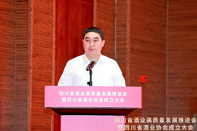 瀘州市記二等功公務(wù)員 | 許學(xué)清：赤水河左岸的“追夢(mèng)人”