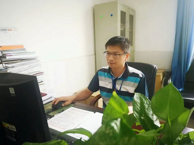 師者如光 | 肖世春： 深耕職教培沃土，一腔丹心育桃李