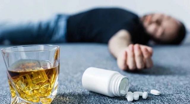 【擴(kuò)散】除了頭孢，還有這幾類藥吃了也不能喝酒！