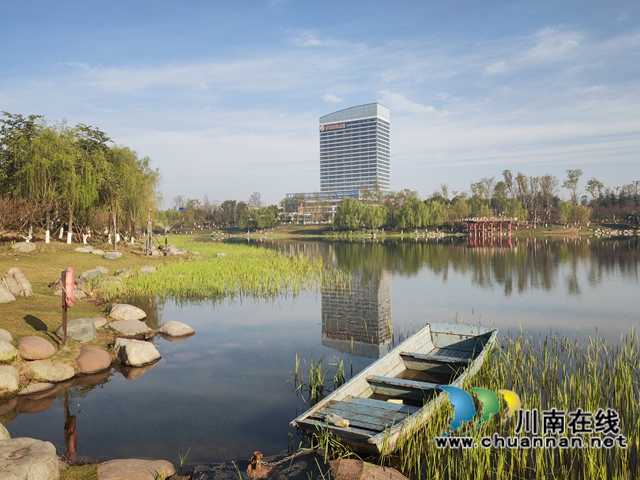 龍湖濕地公園（曾佐然攝）.jpg