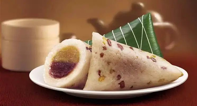 【圍觀】瀘州嬢嬢一口氣炫三個粽子，突然劇痛送醫(yī)