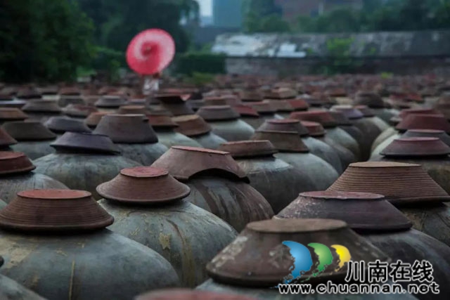 以非遺體驗(yàn)基地、非遺工坊為陣地，將開(kāi)展沉浸式非遺體驗(yàn).jpg
