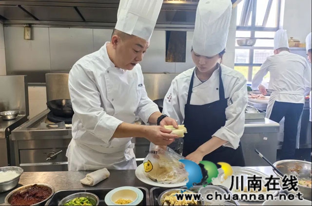 瀘職院瀘菜傳承人大師班.jpg