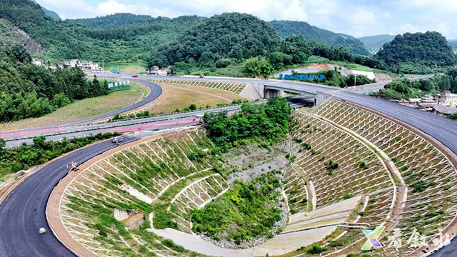 廈蓉高速摩尼互通進入收尾施工 仙草湖旅游即將實現(xiàn)“高速直達”