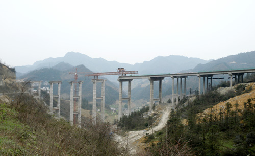 川黔高速在“速度、難度、生態(tài)”中挺進(jìn)(圖2)