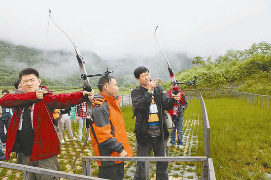 盛夏旅游，上山下水(圖1)