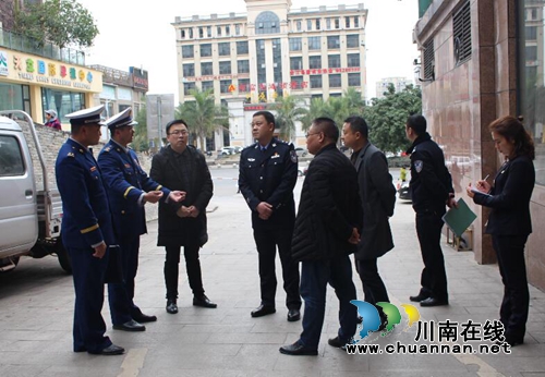 合江縣副縣長、公安局局長劉綱率隊開展節(jié)前安全生產(chǎn)大檢查