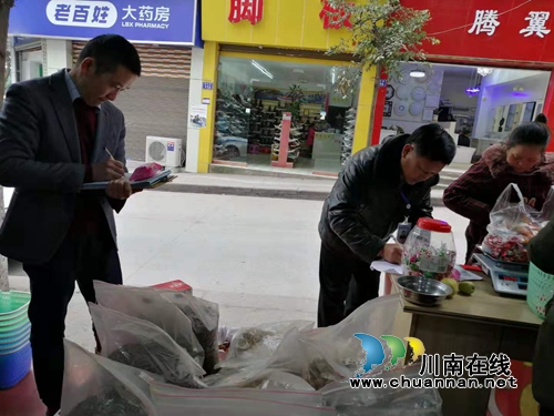 瀘縣云錦市場(chǎng)監(jiān)管所開展春節(jié)食品專項(xiàng)抽檢