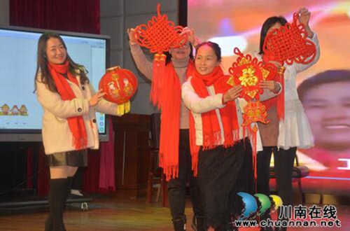 龍馬潭區(qū)玉帶河學(xué)校舉行2020年元旦聯(lián)會晚會(圖3)