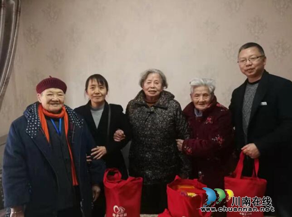 工行瀘州分行“敬老文化節(jié)”送溫暖，揚美德(圖5)