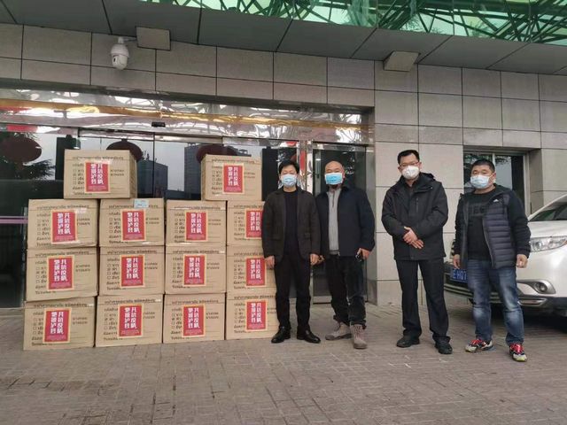 瀘縣企業(yè)捐贈(zèng)1萬(wàn)只口罩助力戰(zhàn)疫情