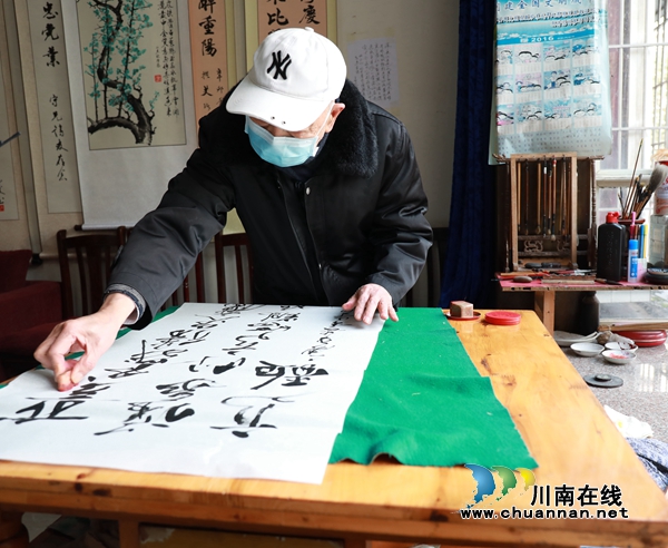 龍馬潭90歲老黨員連夜創(chuàng)作快板：讓抗疫知識傳遍千家萬戶（附視頻）(圖2)