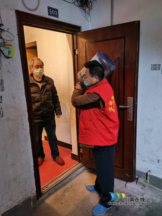 瀘縣太伏鎮(zhèn)：示范引領(lǐng)聚合力 模范帶頭戰(zhàn)疫情(圖3)