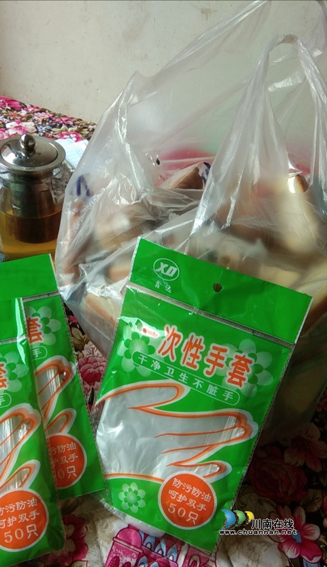 古藺縣古藺鎮(zhèn)：防疫戰(zhàn)中 微笑照耀迎春花(圖2)