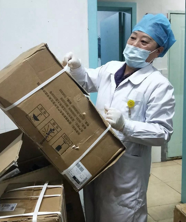 【西南醫(yī)大附院·堅守】這批“60”后17年前戰(zhàn)非典，如今再戰(zhàn)新冠肺炎！(圖4)