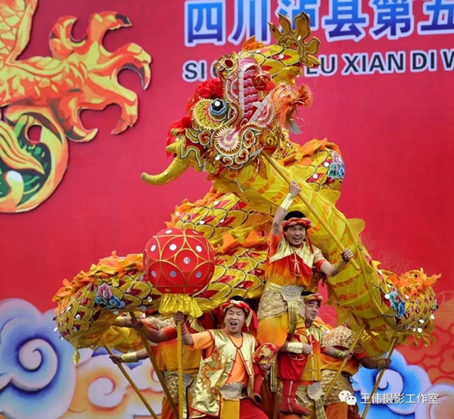 二月二，龍?zhí)ь^！||王偉鄉(xiāng)愁攝影作品《龍?jiān)诿耖g》賞析(圖32)