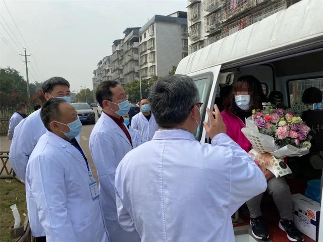 清零！瀘州市24例新冠肺炎確診患者全部治愈出院(圖2)