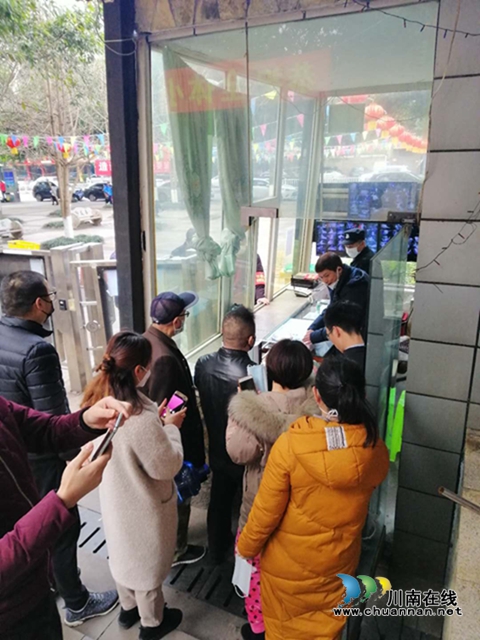 瀘州香壩頭酒樓：致敬戰(zhàn)疫英雄，共度“三大節(jié)日”(圖4)