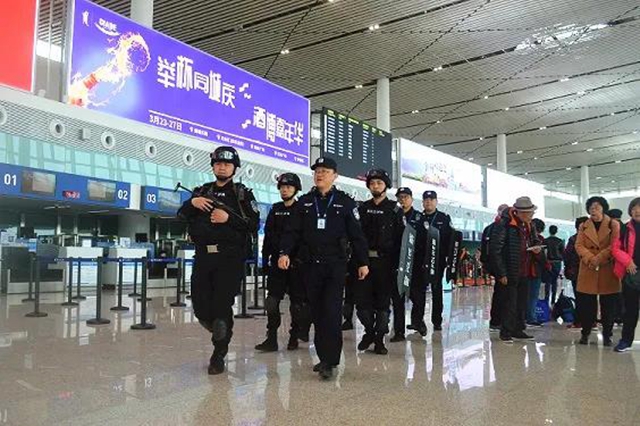 瀘州黑衣男，不滿防疫措施“劫持”飛機(jī)？(圖10)