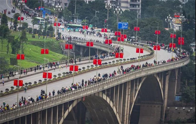 快來開啟你的2020宜賓馬拉松！獎牌已經(jīng)給你準(zhǔn)備好了(圖9)