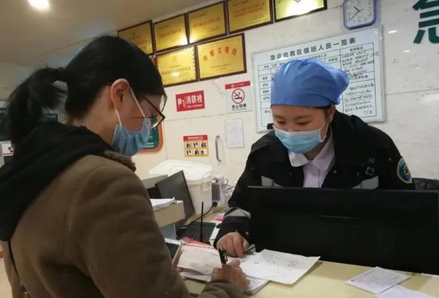 失去親人，他們竟然對醫(yī)護(hù)人員做了······(圖2)