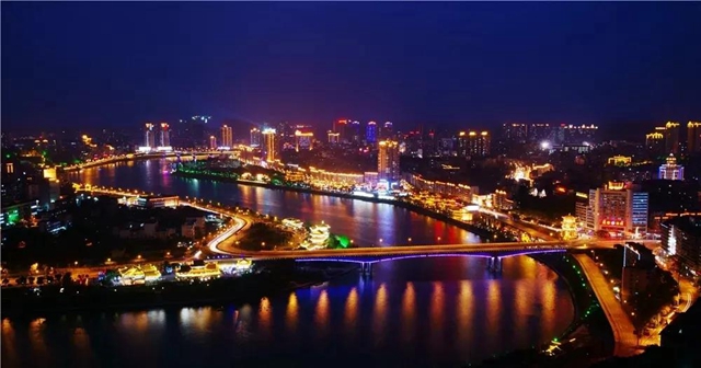 為“夜經(jīng)濟(jì)”升溫！內(nèi)江擬在甜城湖邊打造“外灘”夜市(圖2)