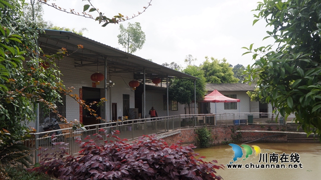 瀘縣立石鎮(zhèn)殘疾人李世興：魚(yú)兒鋪就致富路 創(chuàng)業(yè)四年還清貸款20萬(wàn)(圖2)