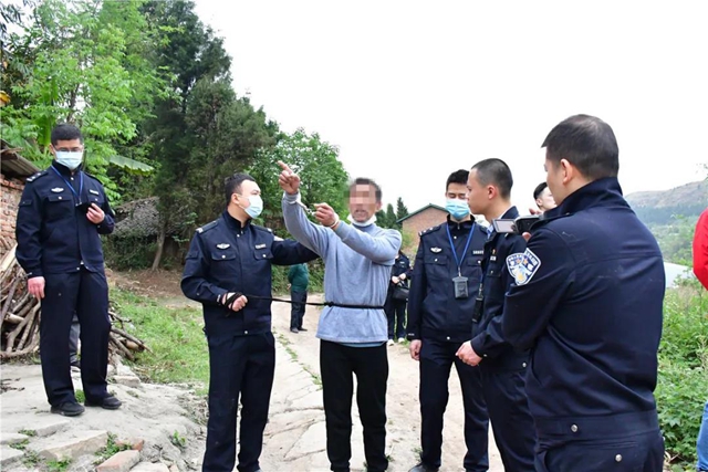 這場(chǎng)追捕，威遠(yuǎn)警方持續(xù)了整整19年！(圖5)