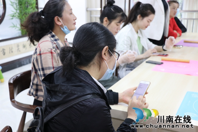 龍馬潭區(qū)魚塘街道幸福微家烘焙小課堂開講啦！(圖1)