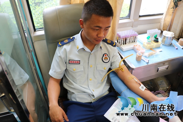 瀘州消防無償獻(xiàn)血：以愛的名義抗擊疫情，以愛的行動為健康護(hù)航(圖3)