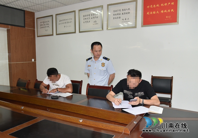 堵塞小區(qū)道路 瀘州2名私家車(chē)主被罰抄寫(xiě)消防法規(guī)