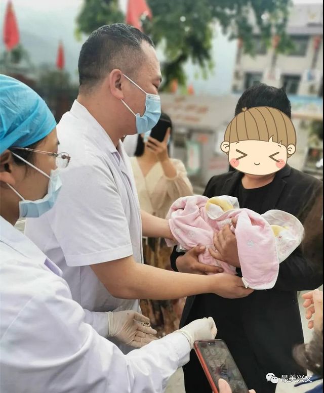 緊急！興文一孕婦在車上產(chǎn)子，嬰兒臍帶繞頸(圖3)
