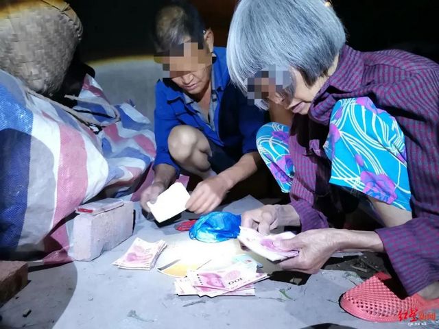 6000元現(xiàn)金和16萬存折被盜！宜賓老兩口帶著哭腔報警，結(jié)果……(圖2)