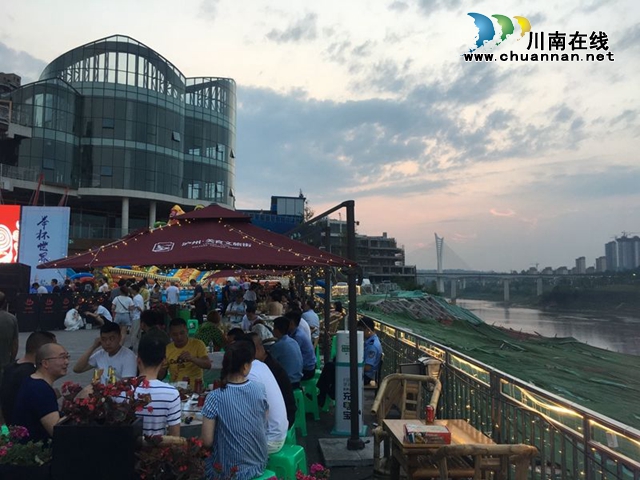 中國旅游日，在新晉網紅打卡地，幸福江陽邀你舉杯世界！(圖9)