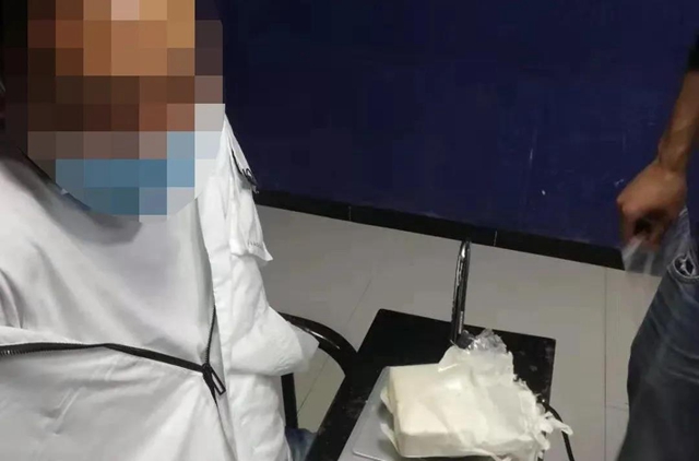 云南毒梟第一次來瀘州敘永敘就“栽”手套哥手里?。▋?nèi)附抓捕視頻）(圖2)