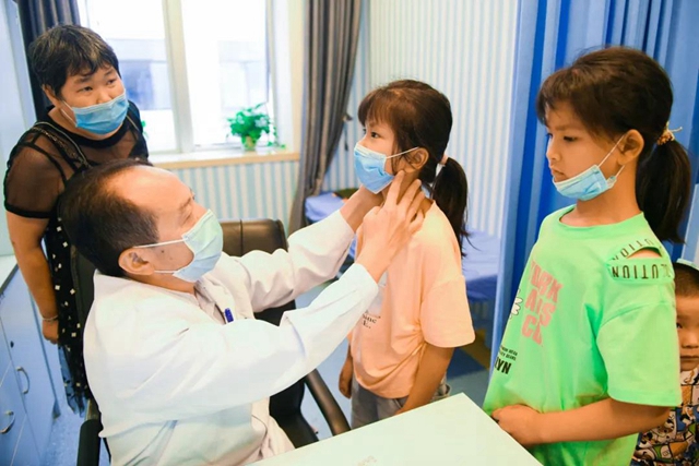【六一相聚】17年，這7個孩子每年都回醫(yī)院“探親”(圖7)