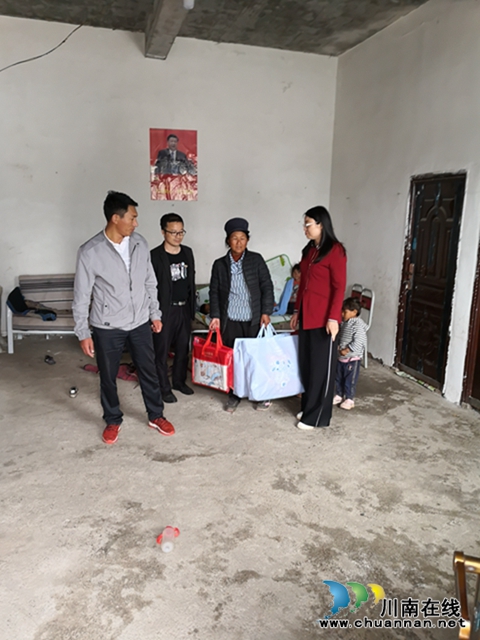 情牽涼山，愛(ài)溢普格！瀘州十二中赴涼山州普格縣洛甘鄉(xiāng)果吉村開(kāi)展愛(ài)心助力活動(dòng)(圖6)