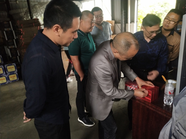 合江發(fā)現(xiàn)涉嫌侵犯瀘州老窖注冊商標(biāo)專用權(quán)案