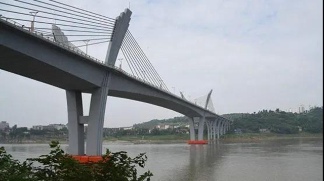 國(guó)窖大橋、忠山隧道單雙號(hào)限行；推行錯(cuò)時(shí)上下班…瀘州長(zhǎng)江大橋即將全封閉施工！來(lái)看12個(gè)你最關(guān)心的問(wèn)題(圖5)