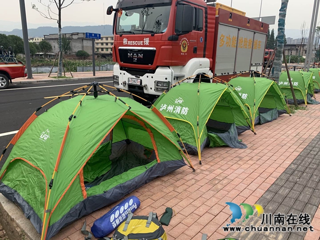 練為戰(zhàn)！瀘州消防“亮劍”地震實戰(zhàn)拉動演練現(xiàn)場(圖5)