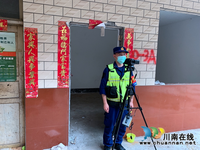 練為戰(zhàn)！瀘州消防“亮劍”地震實戰(zhàn)拉動演練現(xiàn)場(圖4)