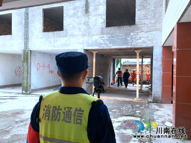 練為戰(zhàn)！瀘州消防“亮劍”地震實戰(zhàn)拉動演練現(xiàn)場(圖20)