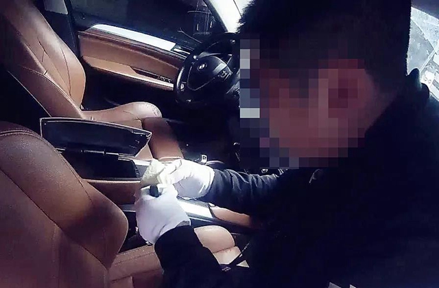 瀘州警方破獲特大販毒案，毒販家中搜出成堆現(xiàn)金毒資！(圖12)