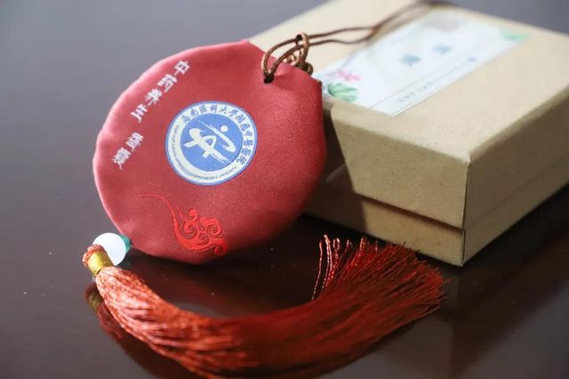直播即將開始！男神院長(zhǎng)VS瀘州知名主播：健康端午，福利提前送！(圖7)